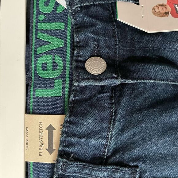 NWT Levi's 511 Dark Wash Slim Leg Jeans - Picture 3 of 4